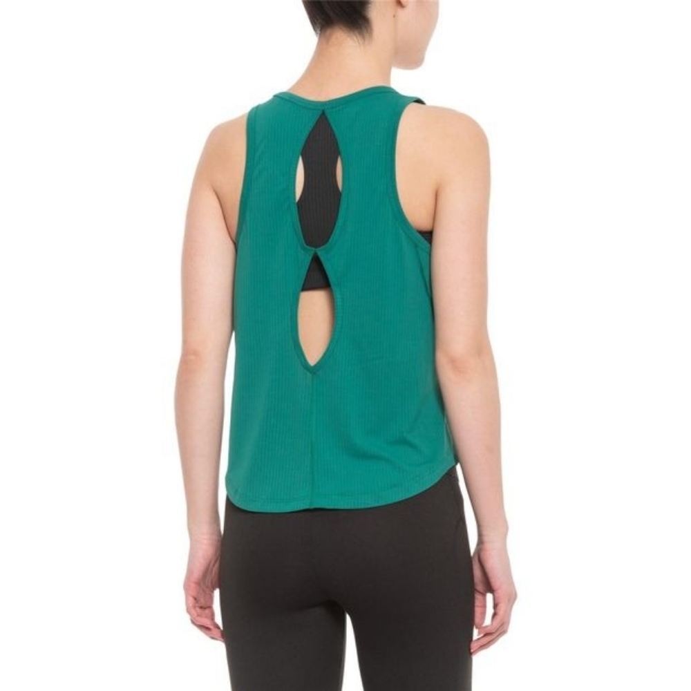NWT The North Face Motivation 2-in-1 Tank and bra